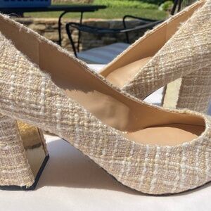 Karl Lagerfeld Paris Boucle Tweed Pumps Size 10.  Color: Beige and Cream